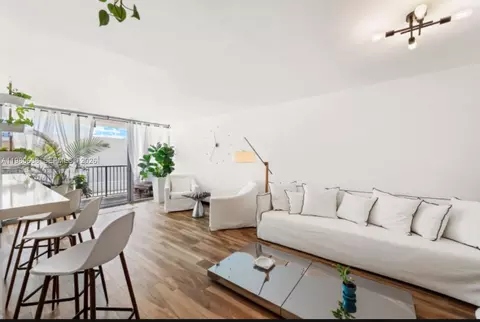 2655 Collins Ave #504, Miami Beach, FL 33140