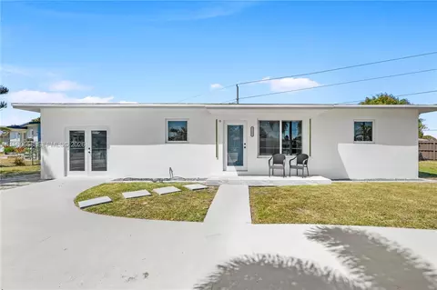 11805 SW 185th St, Miami, FL 33177