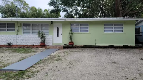 664 Colson Dr, Key Largo, FL 33037
