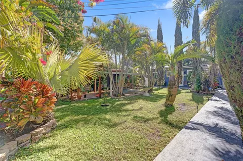 2258 SW 15th St, Miami, FL 33145