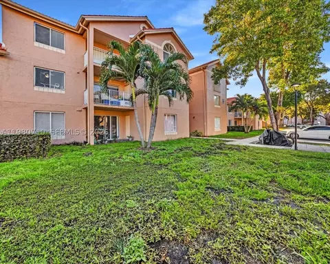 15770 SW 106th Ter #303, Miami, FL 33196