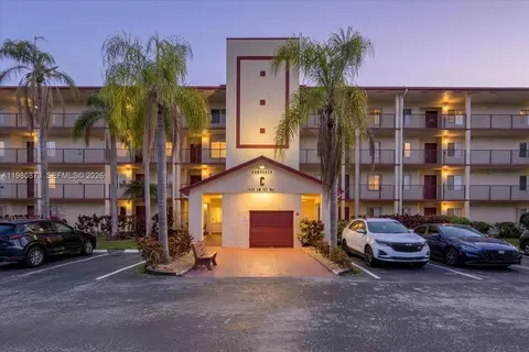 1600 SW 127th Way #102C, Pembroke Pines, FL 33027