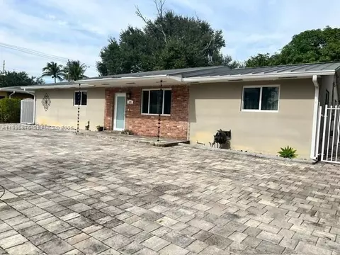 Other - 685 W 77th St, Hialeah, FL 33014 photo 1 of 8