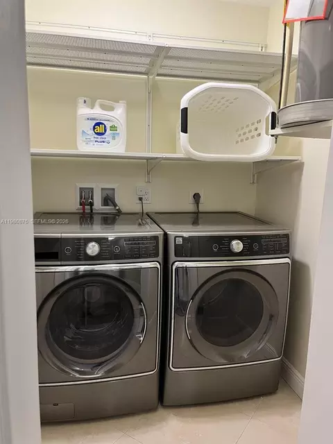 Other - 685 W 77th St, Hialeah, FL 33014 photo 3 of 8