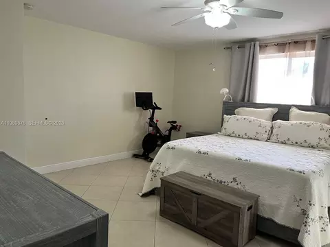 Bedroom - 685 W 77th St, Hialeah, FL 33014 photo 1 of 7