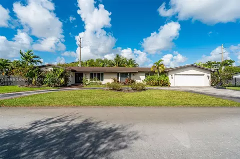 8700 SW 83rd Ct, Miami, FL 33143