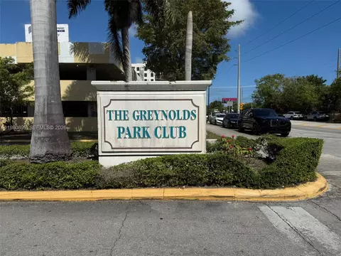 17890 W Dixie Hwy #106, North Miami Beach, FL 33160