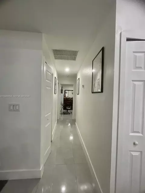Entry Way - 4518 NW 185th St, Miami Gardens, FL 33055 photo 1 of 2