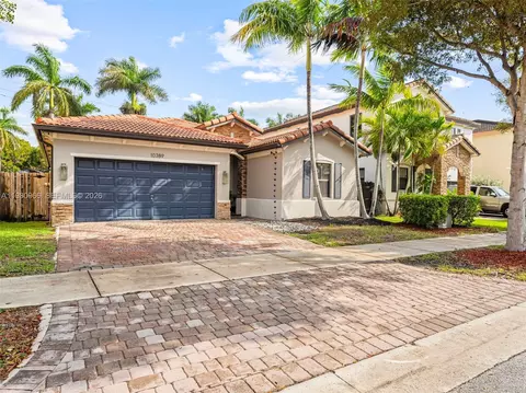10389 SW 224th Ter, Cutler Bay, FL 33190