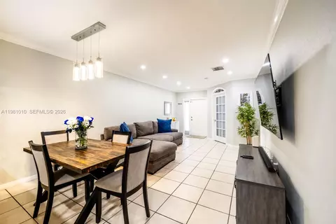 Dining - Undisclosed, Hialeah, FL 33018 photo 1 of 2
