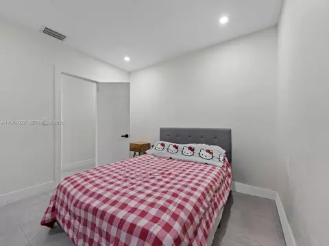 Bedroom - 252 E 36th St, Hialeah, FL 33013 photo 1 of 4