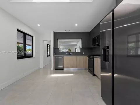 Kitchen - 252 E 36th St, Hialeah, FL 33013 photo 4 of 4