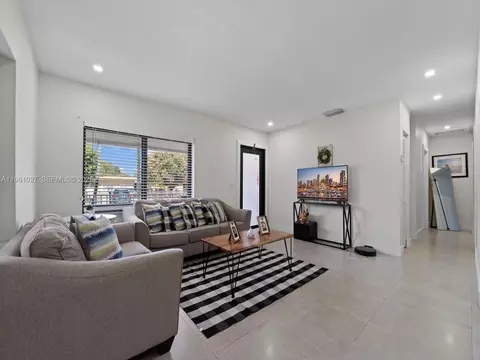 Other - 252 E 36th St, Hialeah, FL 33013 photo 7 of 11
