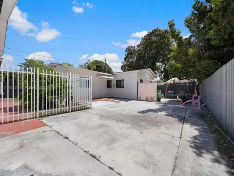 Exterior - 252 E 36th St, Hialeah, FL 33013 photo 6 of 6