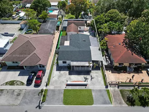 View/Area - 252 E 36th St, Hialeah, FL 33013 photo 1 of 8