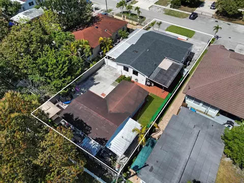 View/Area - 252 E 36th St, Hialeah, FL 33013 photo 6 of 8