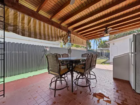 Exterior - 252 E 36th St, Hialeah, FL 33013 photo 1 of 6