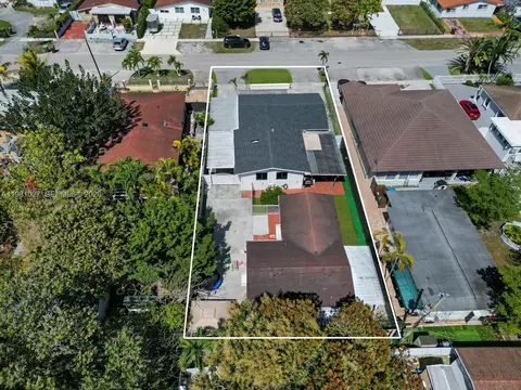 View/Area - 252 E 36th St, Hialeah, FL 33013 photo 5 of 8