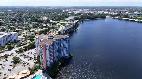 1301 NE Miami Gardens Dr #824W, Miami, FL 33179