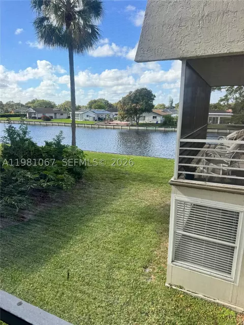 9400 Lime Bay Blvd #206, Tamarac, FL 33321