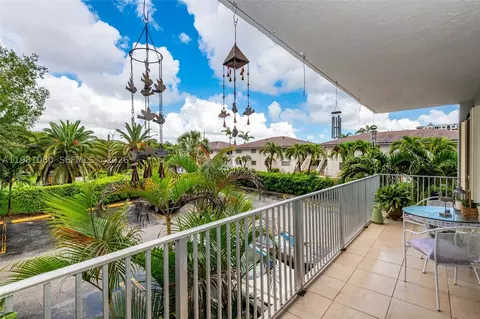 7403 SW 82nd St #212N, Miami, FL 33143