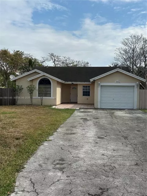 5861 SW 152nd Ct, Miami, FL 33193