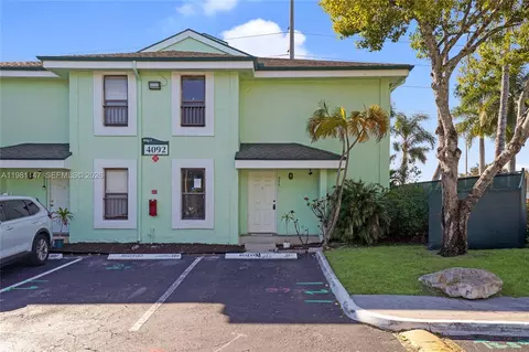 4092 N Pine Island Rd #206, Sunrise, FL 33351