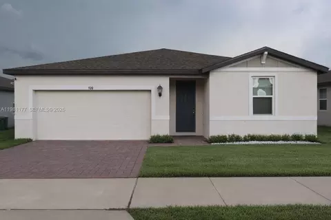 920 Cambridge Dr, Winter Haven, FL 33881