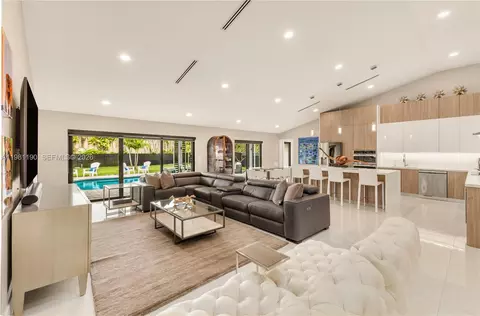1840 SW 51st Ter, Plantation, FL 33317