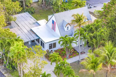 1960 NE 182nd St, North Miami Beach, FL 33162