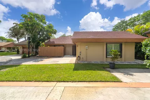 19951 NE 10th Place Way, Miami, FL 33179