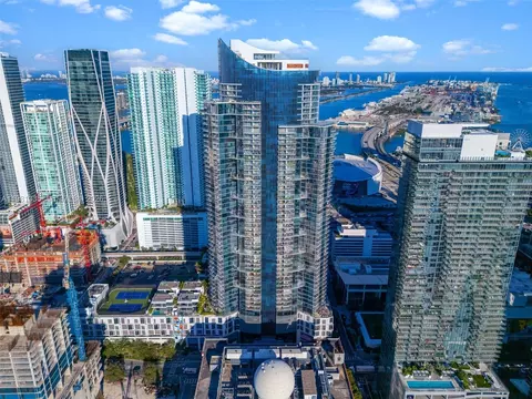 851 NE 1st Ave #2200, Miami, FL 33132