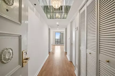 300 Three Islands Blvd #516, Hallandale Beach, FL 33009