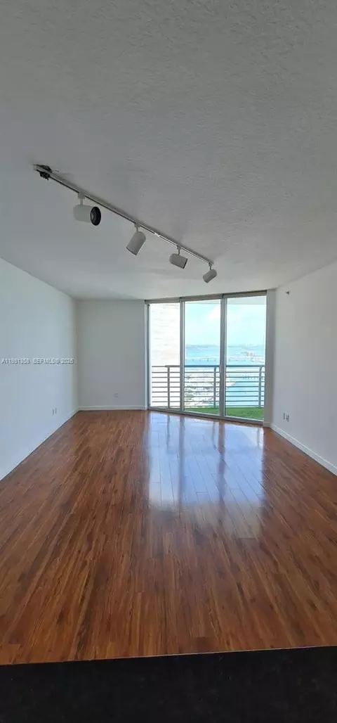 Living - 335 S Biscayne Blvd #3610, Miami, FL 33131 photo 2 of 3
