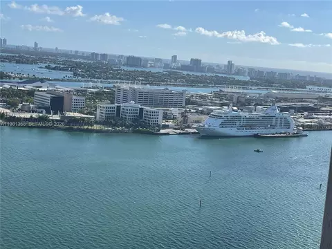 View/Area - 335 S Biscayne Blvd #3610, Miami, FL 33131 photo 3 of 9