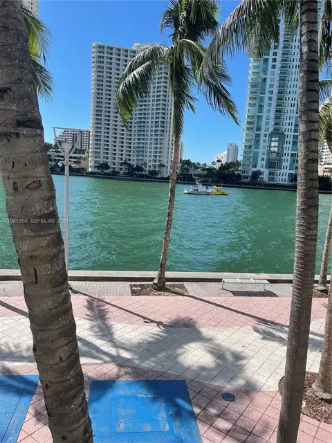 View/Area - 335 S Biscayne Blvd #3610, Miami, FL 33131 photo 9 of 9