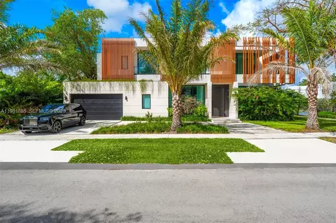 7700 SW 50th Ct, Miami, FL 33143