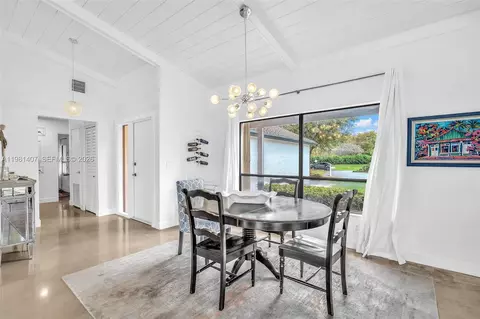 211 SW 87th Ter, Plantation, FL 33324