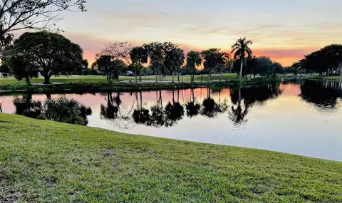 211 SW 87th Ter, Plantation, FL 33324