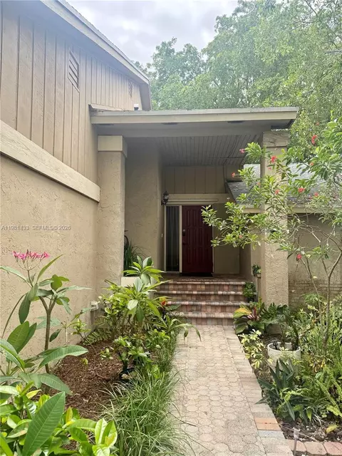 5119 SW 153rd Pl N, Miami, FL 33185