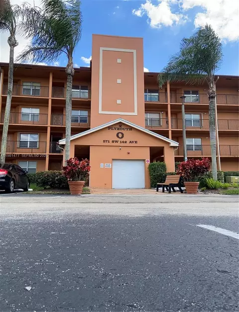 571 SW 142nd Ave #311O, Pembroke Pines, FL 33027