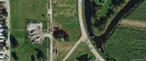 636 S Lake Ave, Pahokee, FL 33476