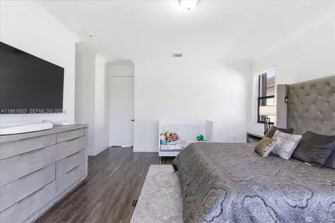 Bedroom - 3407 W 99th Pl, Hialeah, FL 33018 photo 5 of 5