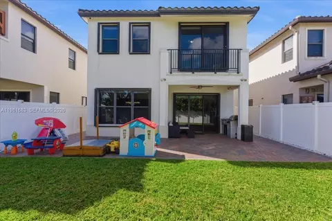 Exterior - 3407 W 99th Pl, Hialeah, FL 33018 photo 3 of 7