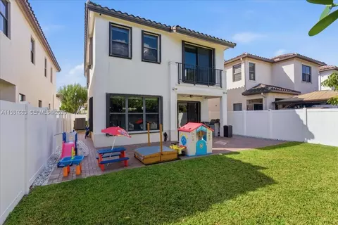 Exterior - 3407 W 99th Pl, Hialeah, FL 33018 photo 4 of 7
