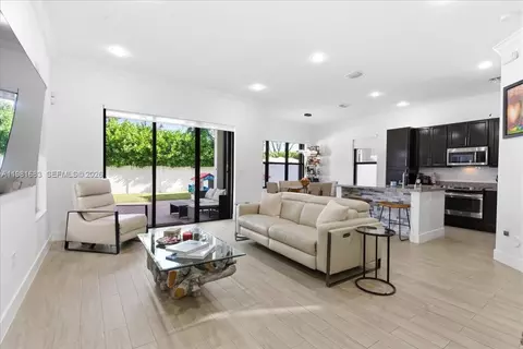 Living - 3407 W 99th Pl, Hialeah, FL 33018 photo 1 of 3