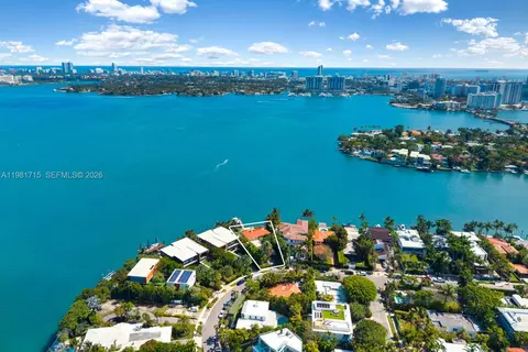 821 E Dilido Dr, Miami Beach, FL 33139