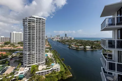 20515 E Country Club Dr #2242, Aventura, FL 33180