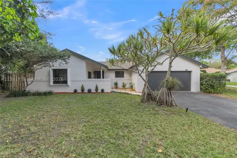 11709 Melaleuca Way, Hollywood, FL 33026