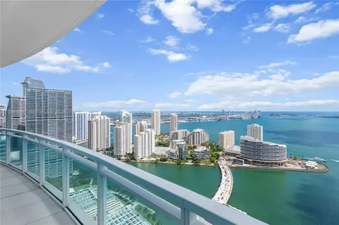 950 Brickell Bay Dr #4710, Miami, FL 33131